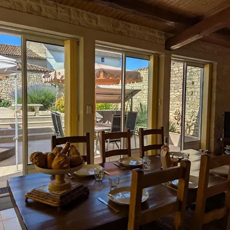 Les Quatre Saisons Holiday home *