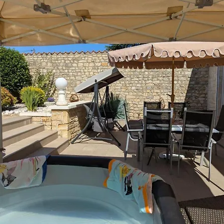 Les Quatre Saisons Holiday home Val-de-Bonnieure