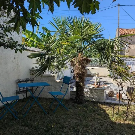 Holiday home Les Quatre Saisons Val-de-Bonnieure