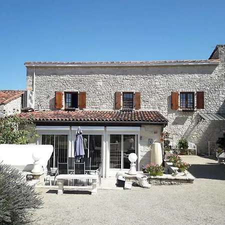 Les Quatre Saisons Ferienhaus